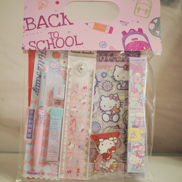 62 - Back to School Bag - Hello Kitty